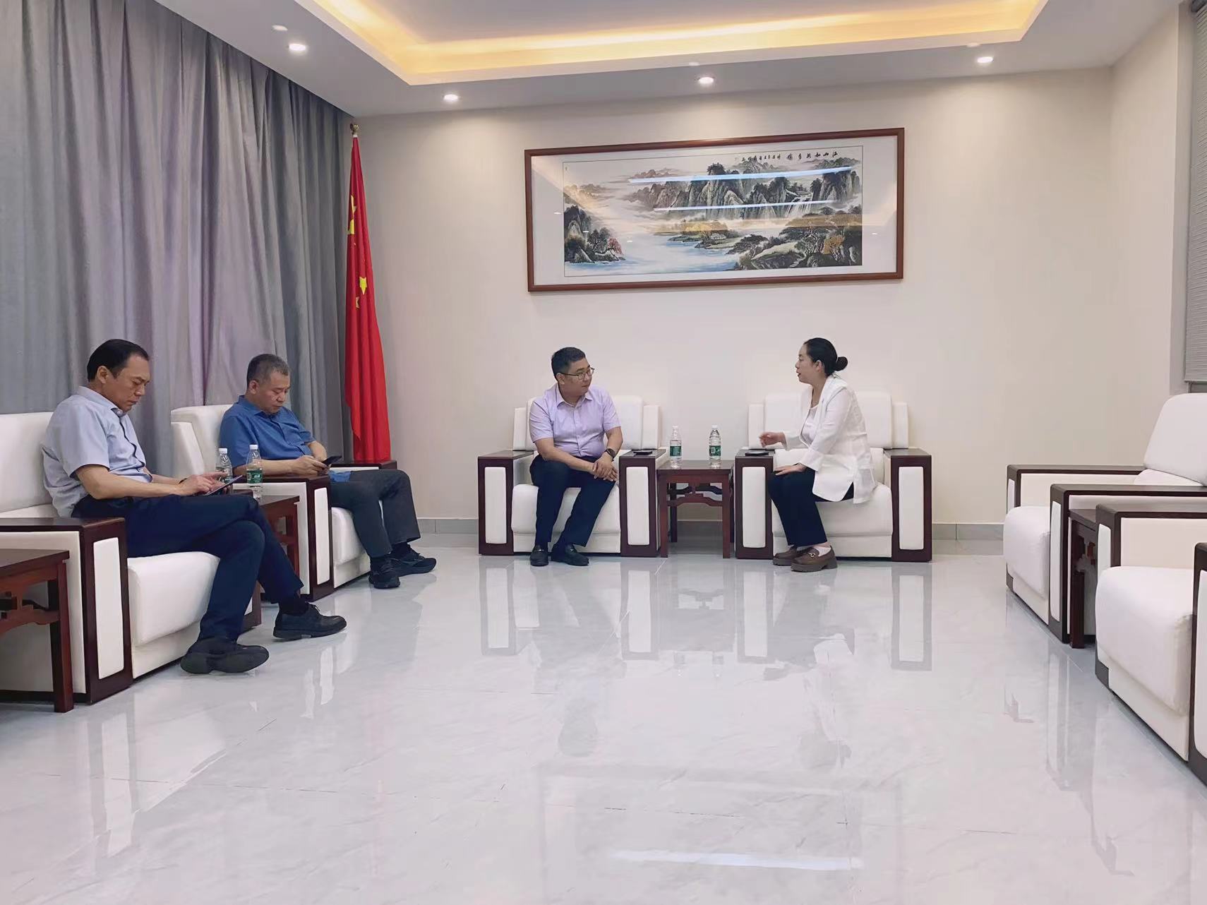 On May 25, 2024, Zhang Zhenghong, Party secretary of Yancheng Yandu District Federation of Trade Unions, Cui Jianpeng, director of Panhuang Sub-district Office, and Wang Haitao, president of the National People's Congress, visited our company for inspection and exchange.